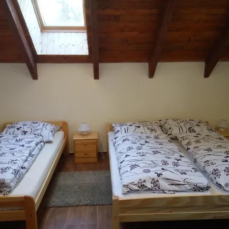 Refresh Lodge *