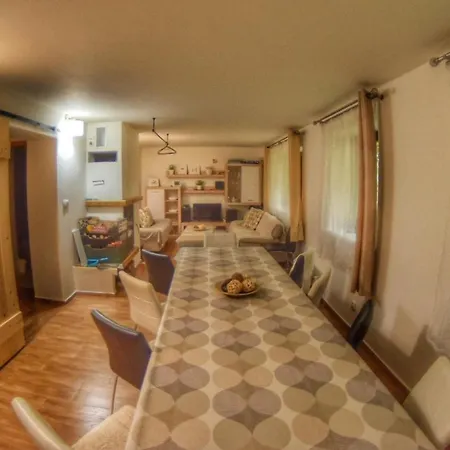 Hytte Refresh Banská Štiavnica