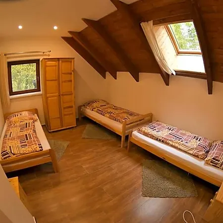 Refresh Lodge *